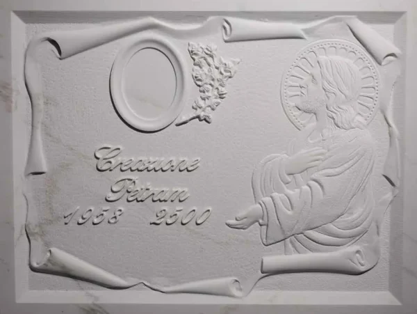 Lapide Scultorea con Cristo