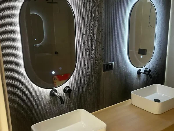 Parete con texture in pietra lavica