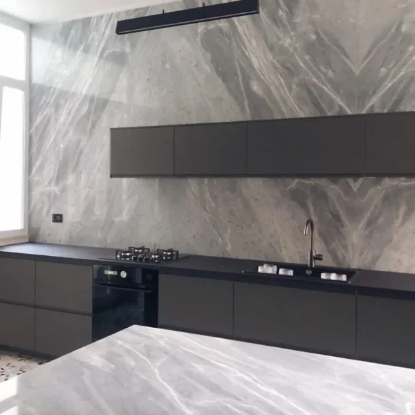 Rivestimento Cucina in Bardiglio a Macchia aperta