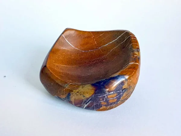 Lo svuotatasche VENTO in Diaspro